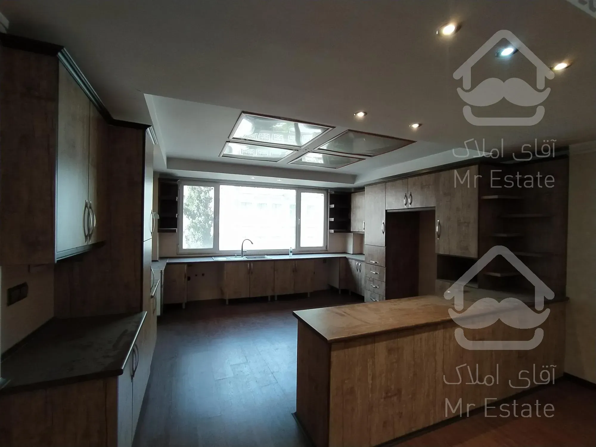 ۱۱۰ متر اباذر سوپر لوکس دوکله نورگیر