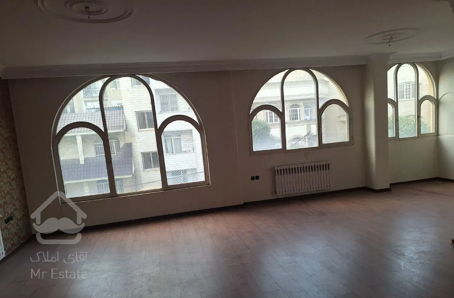 ۱۲۰متر/تکواحدی/سالن بزرگ/سند تک برگ/لوکیشن دنج