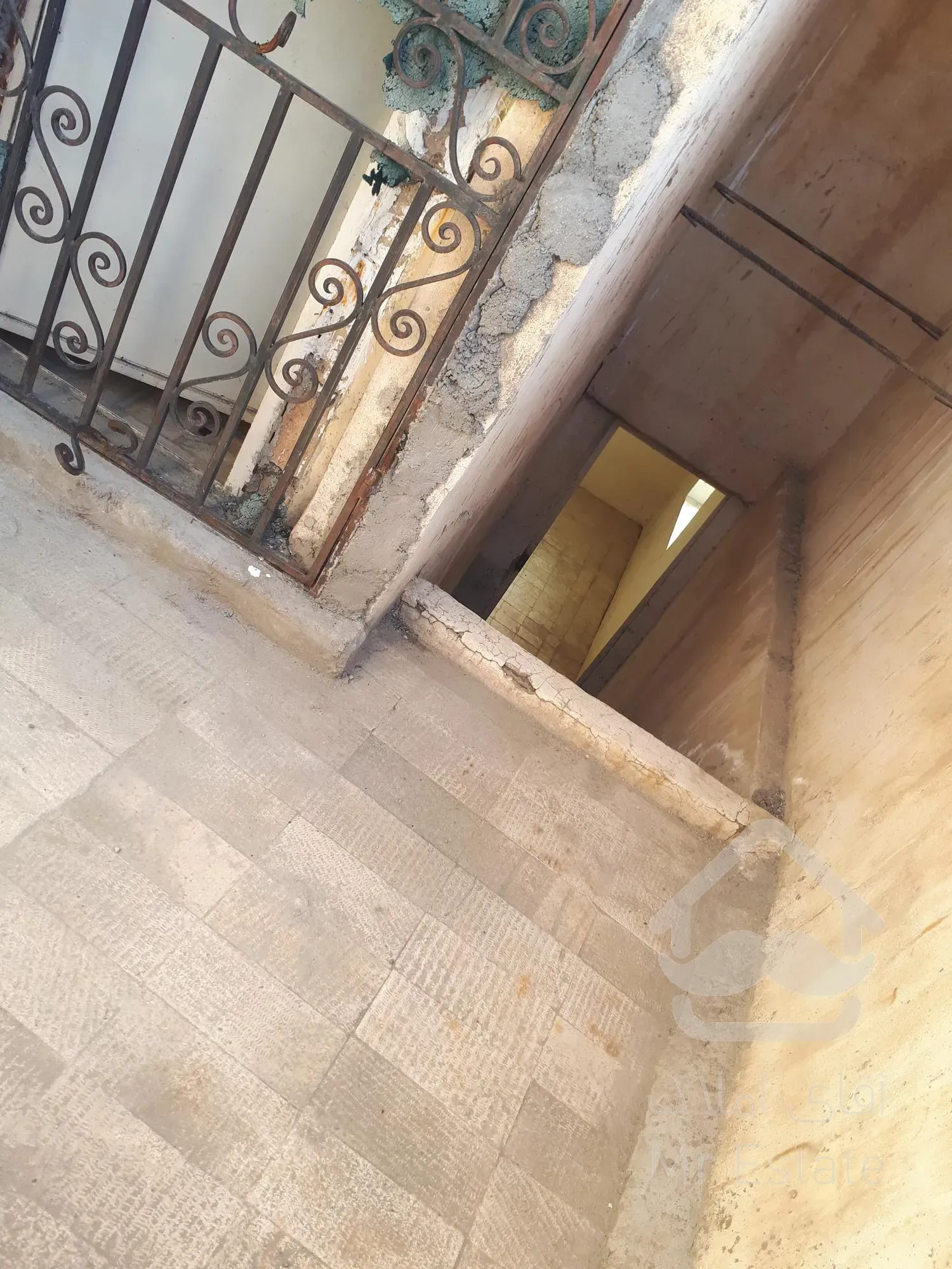 ویلا کلنگی دوخوابه