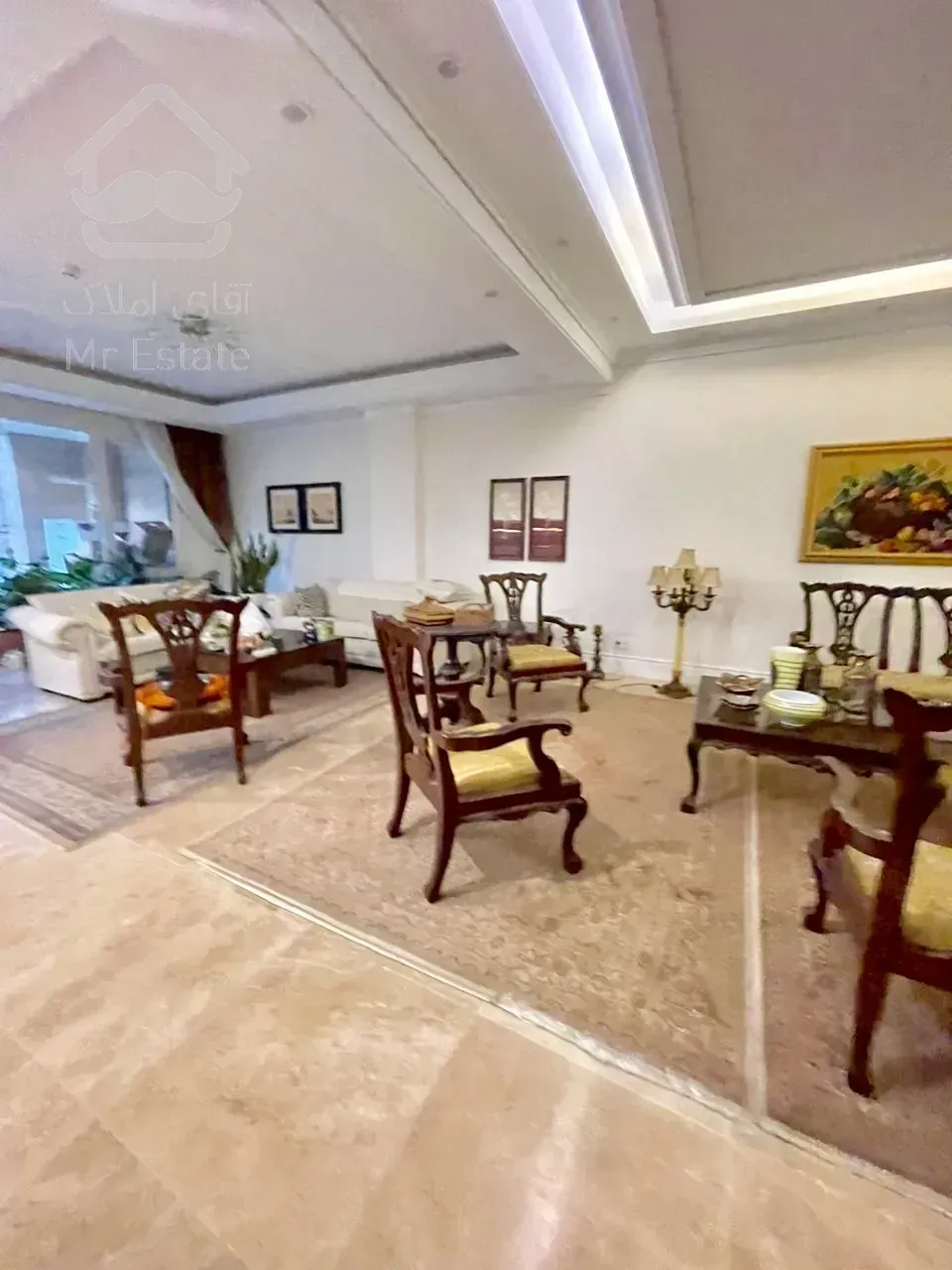 ۳ خواب / ۱۰۰ متر حیاط اختصاصی گاردن/ فول نیاوران