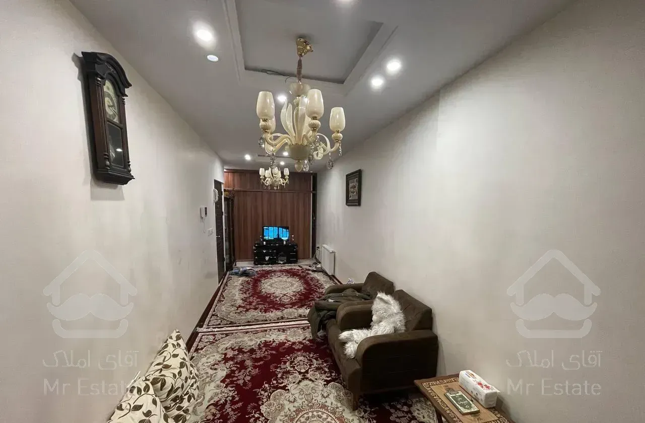 ۴۵متر نوساز آسانسور پارکینگ موتور/پیروزی کرمان