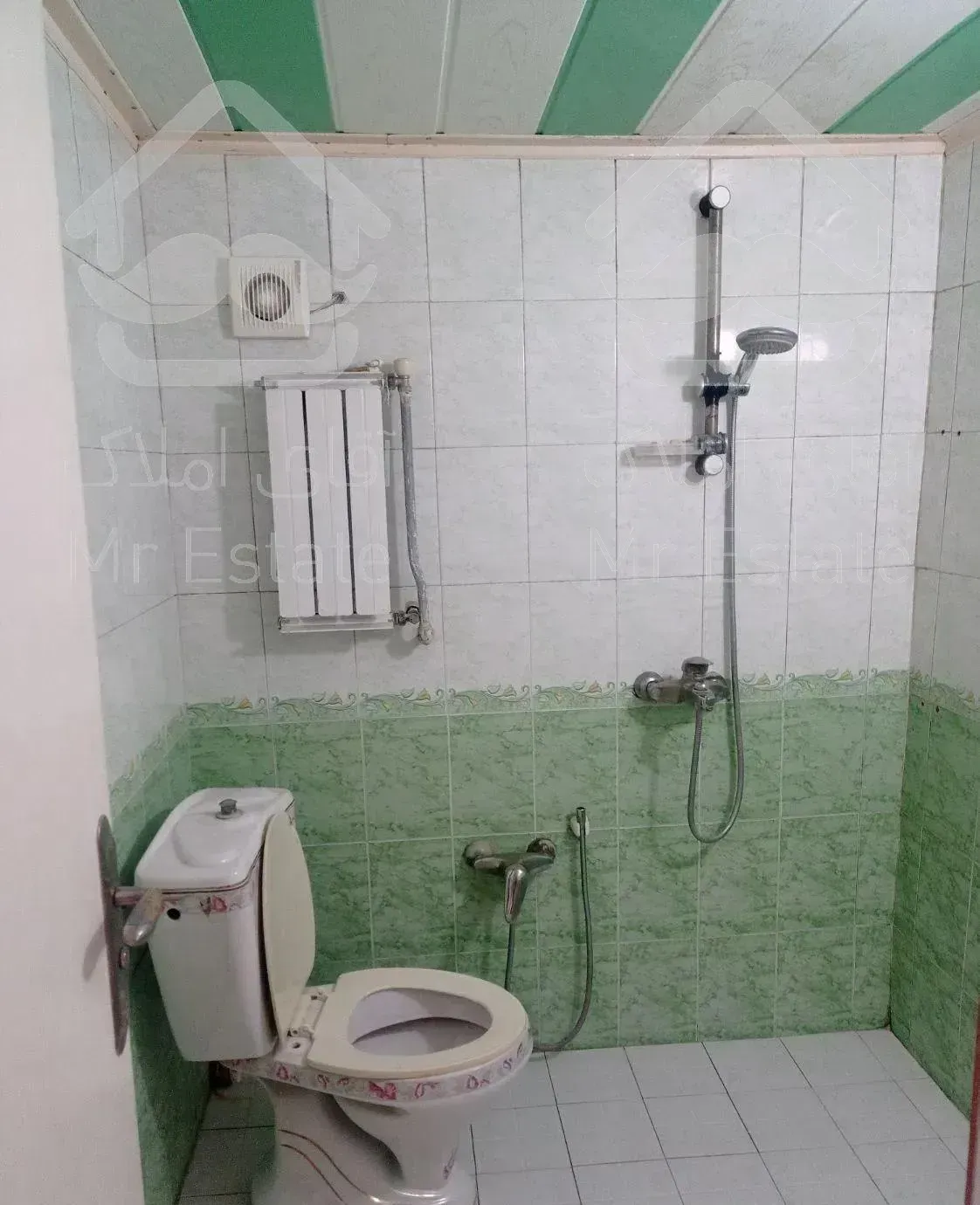 76متری با آسانسور روبروی حوریا