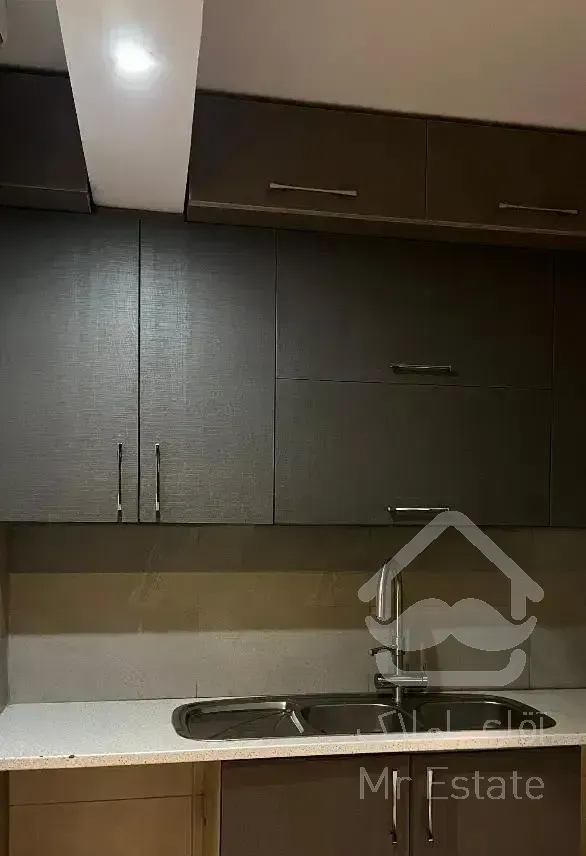 برج هواپیمایی آسمان۱ ۱۰۶ متر طبقه ۱۸