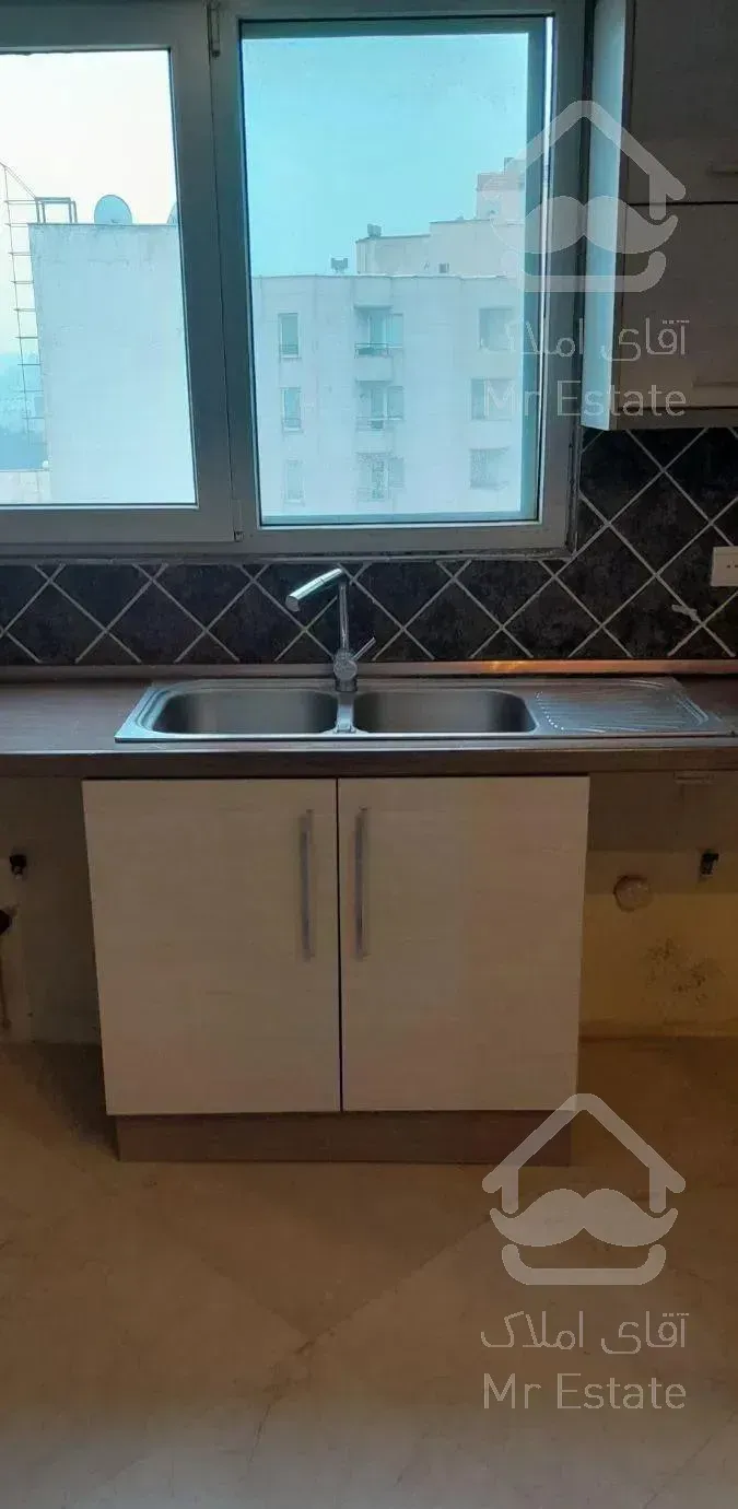 آپارتمان ۱۶۰ متر /۳خوابه /ویو  / برج باغ