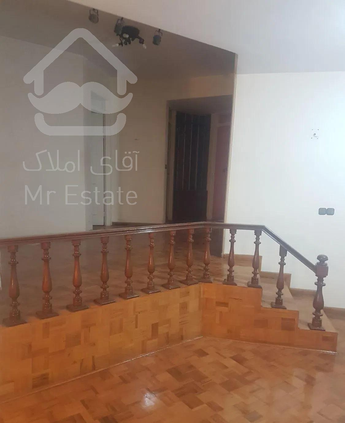 بالای بلوارکشاورز.زرتشت۱۲۵متر۳خوابه تکواحد