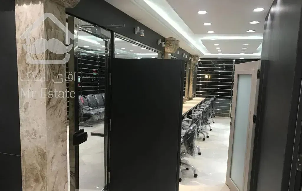 ۱۰۵ متر بر ۱۴/ بر جردن / مجهز برای صرافی و غیره