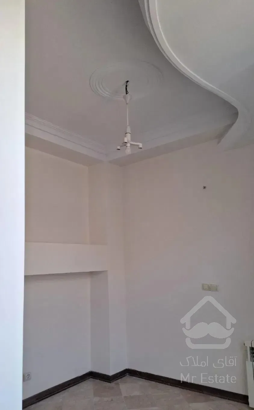 فروش آپارتمان ۵۴ متری ۱ خوابه طبقه ۳ در شهرک آزادی