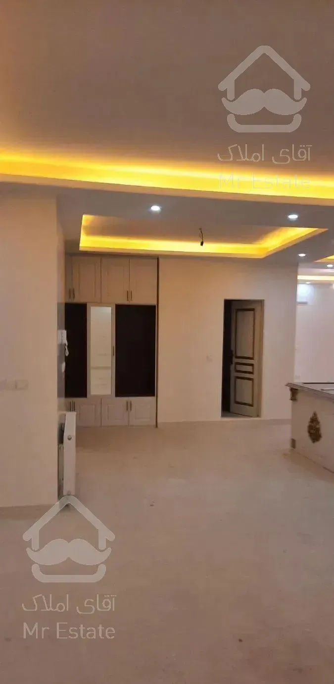 آپارتمان ۲۲۰ متر نوساز