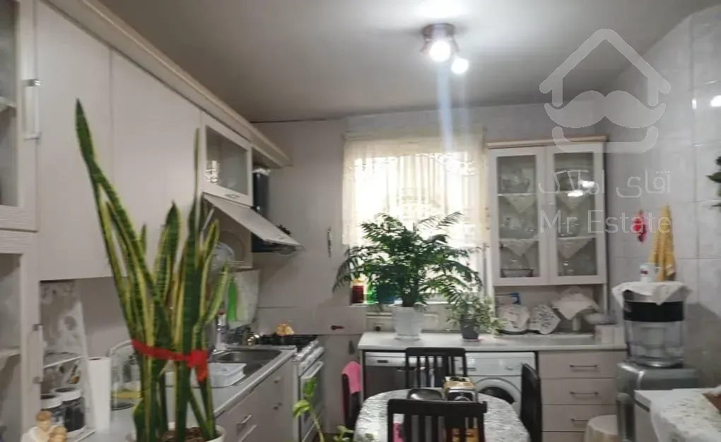 ویلایی در خیابان نیایش