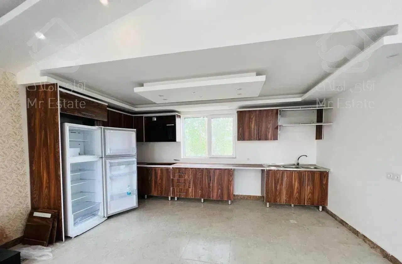 ویلا نیم پیلوت ۲۵۰ متری منطقه برند