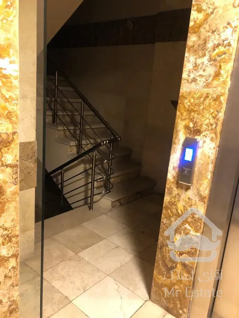 اجاره و رهن آپارتمان محمودیه 155  متر لاکچری