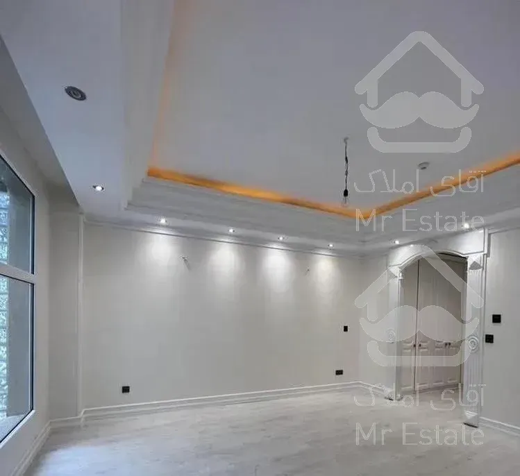 واحد۱۲۵متری/خوش نقشه و تخلیه/خیابان عریض کیانپارس