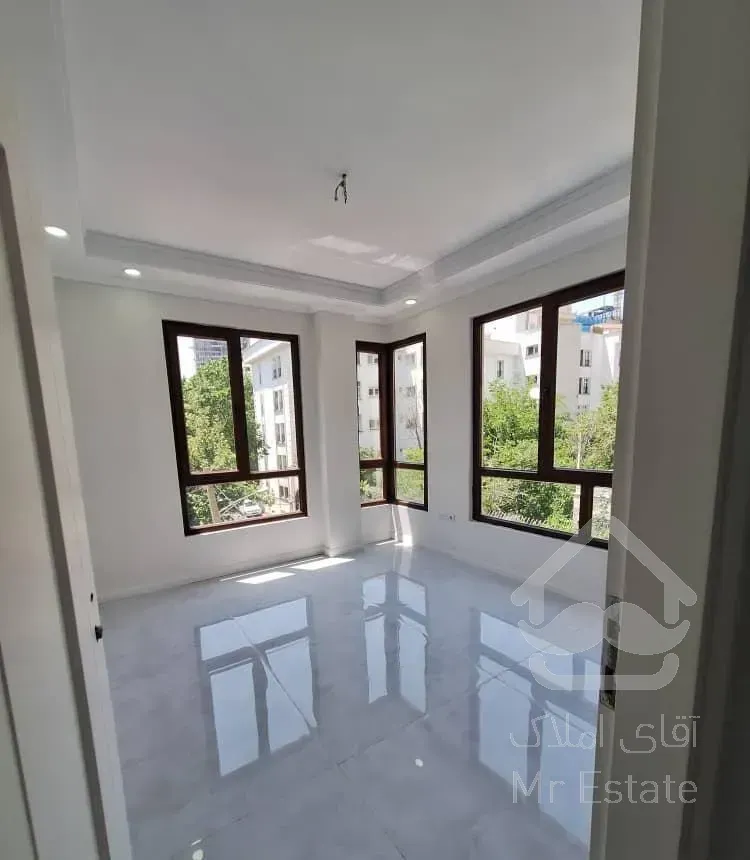 ۱۴۸متر ۳خواب ۲پارکینگ  ((نوساز))  نیاوران دزاشیب