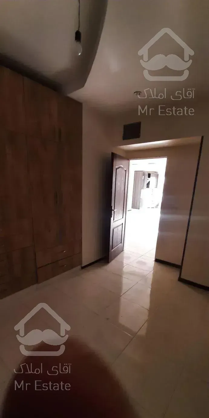 آپارتمان ۸۱ متری . فول . بین سراج و اردیبهشت