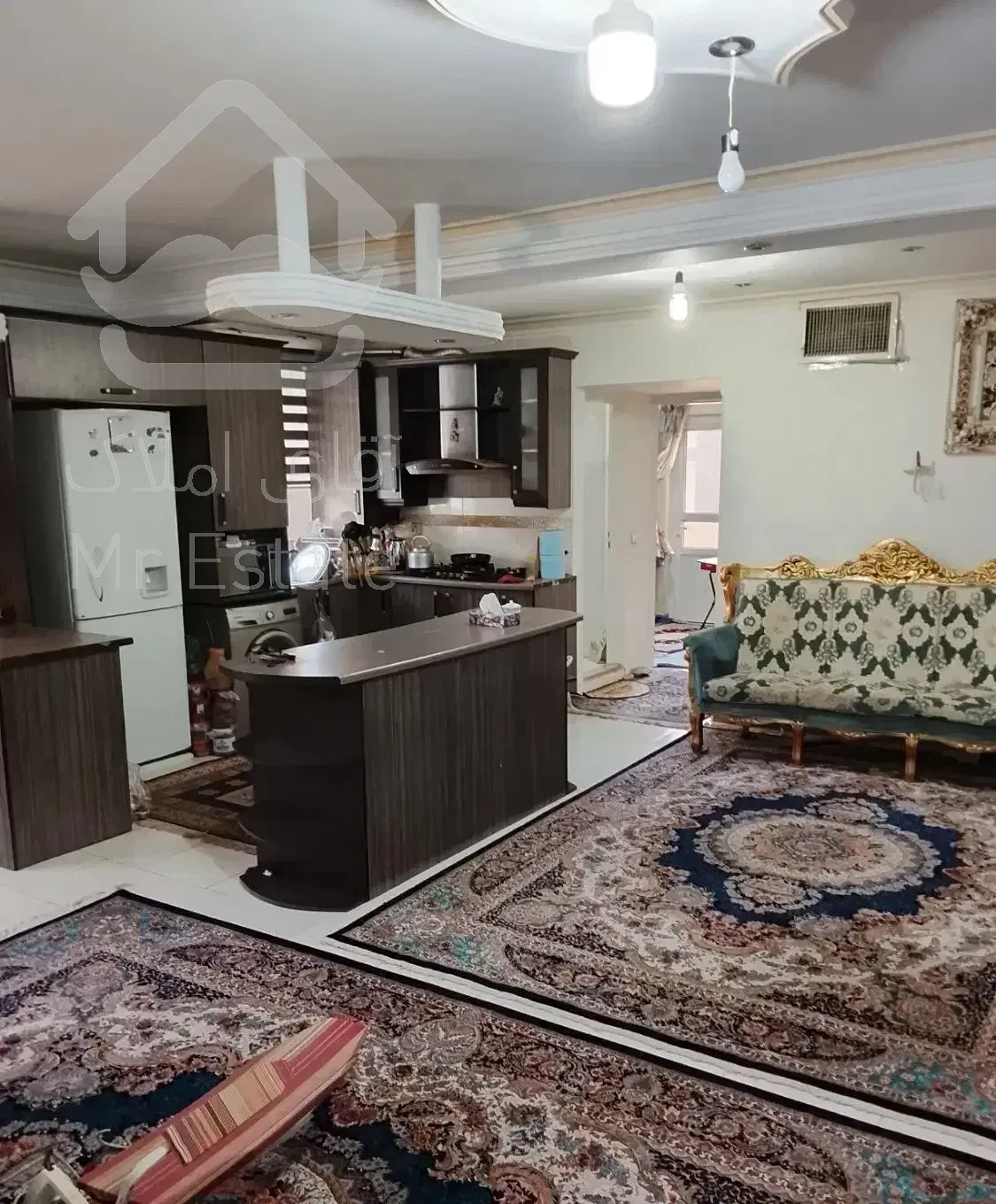 ۸۴متر تک واحدی با پارکینگ ۱۴ ساله