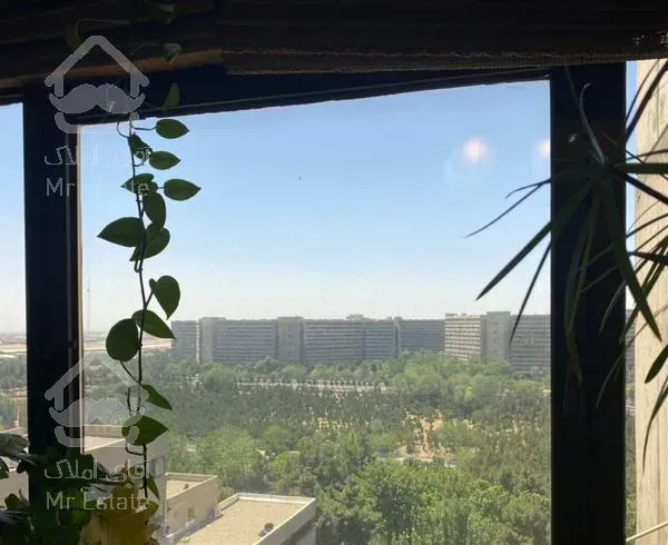 واحد بالکن دار با پارکینگ سرپوشیده وانباری میباشد