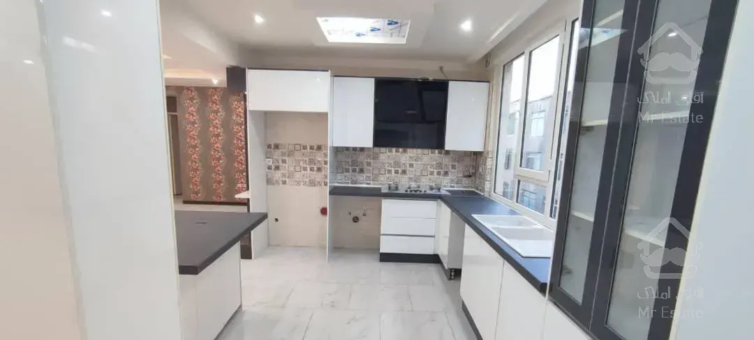 ۱۴۷متر آپارتمان ۳خواب فول امکانات طبقه۲ نوساز