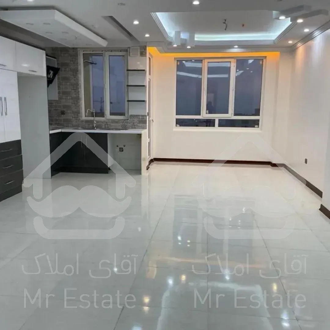 فروش آپارتمان ۲خوابه//کلیدنخورده//غرق نور