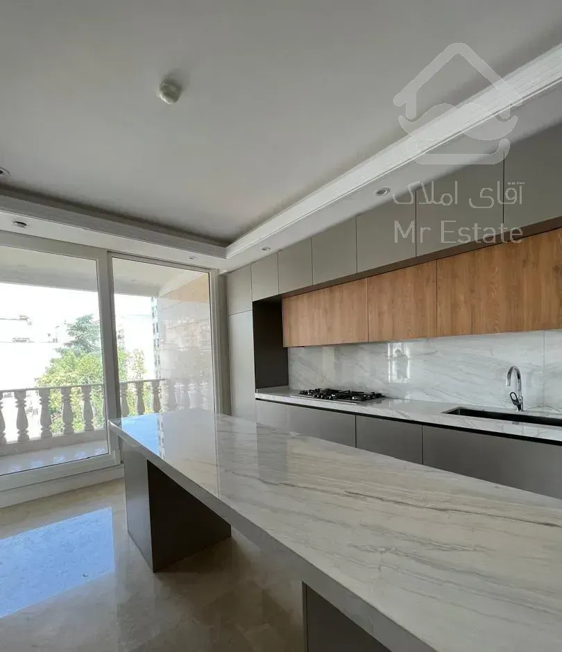 فروش آپارتمان ۲۵۰ متری ۳ خوابه در کامرانیه