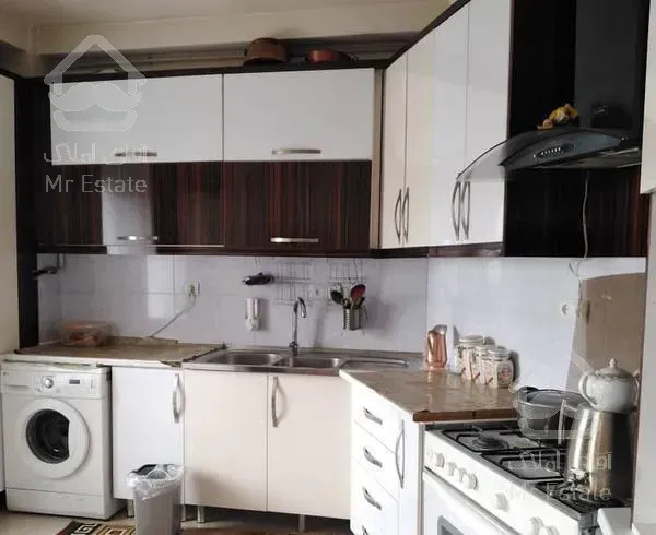 خانه حیاط دار دوطبقه فقط طبقه دوم بفروش میرسه.