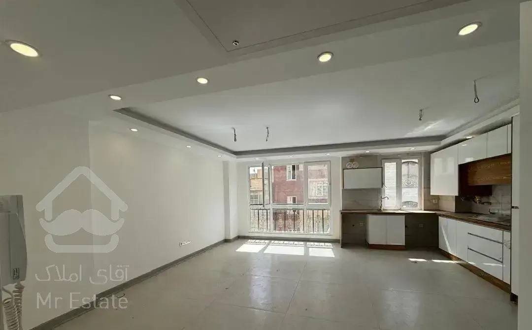 ۷۹متری ۲خوابه نوساز فول انتهای خ معلم،خیابان گوهری