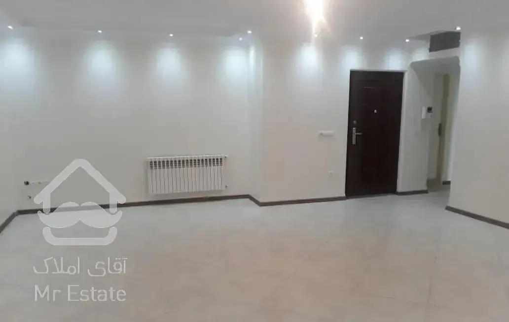 ۱۳۰ متر/ ۳خواب / فول امکانات        (  تکواحدی  )