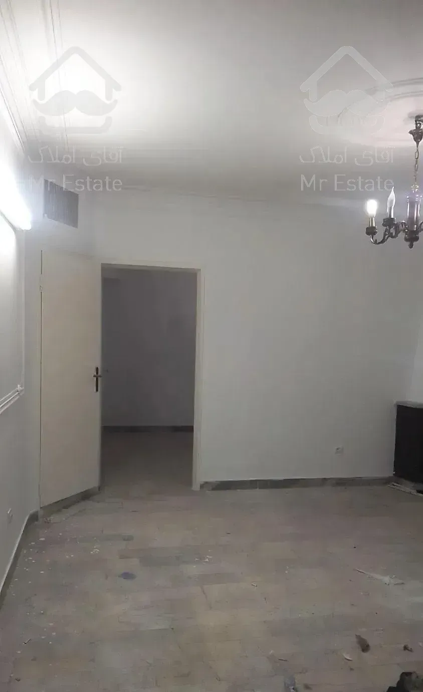 74متر دو خوابه لویزان