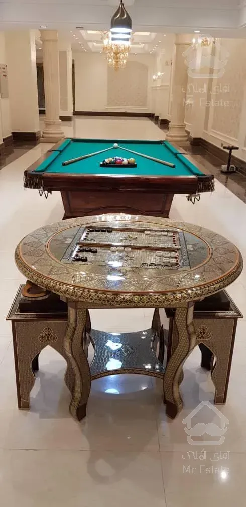 طبقه هفتم تراس بزرگ قابل چیدمان