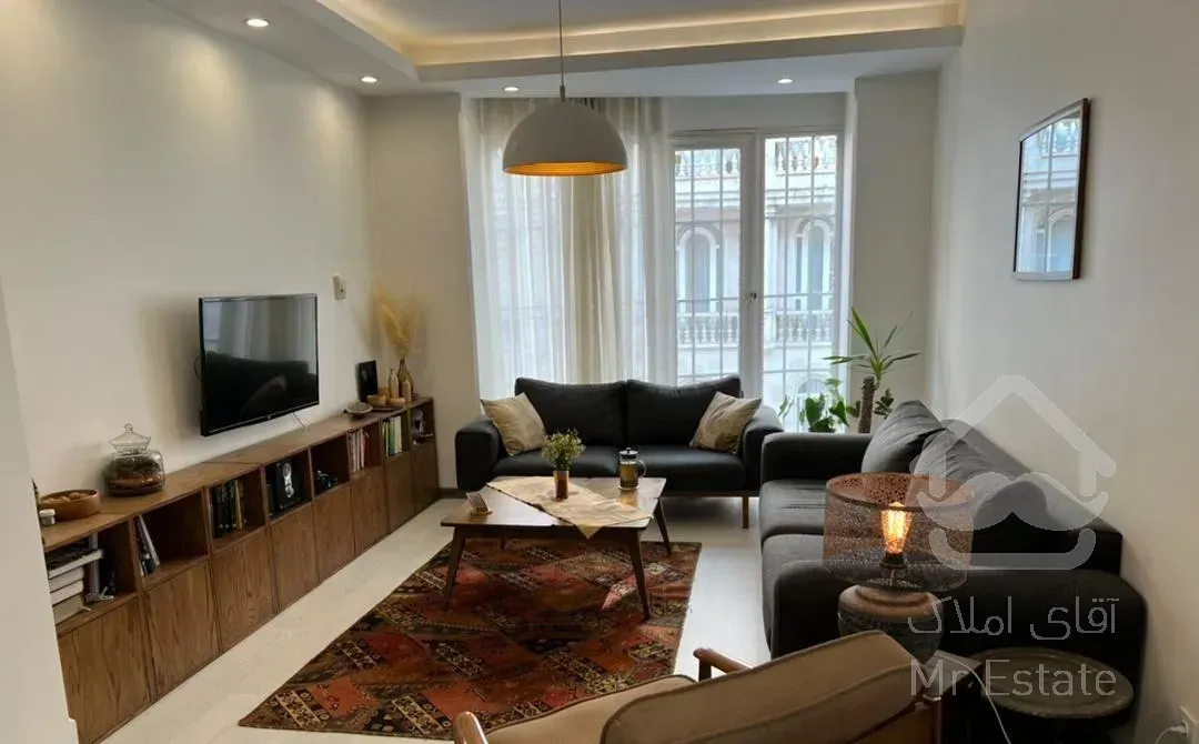 ۹۰ متر ۲ خوابه در گاندی /سالن پرده خور