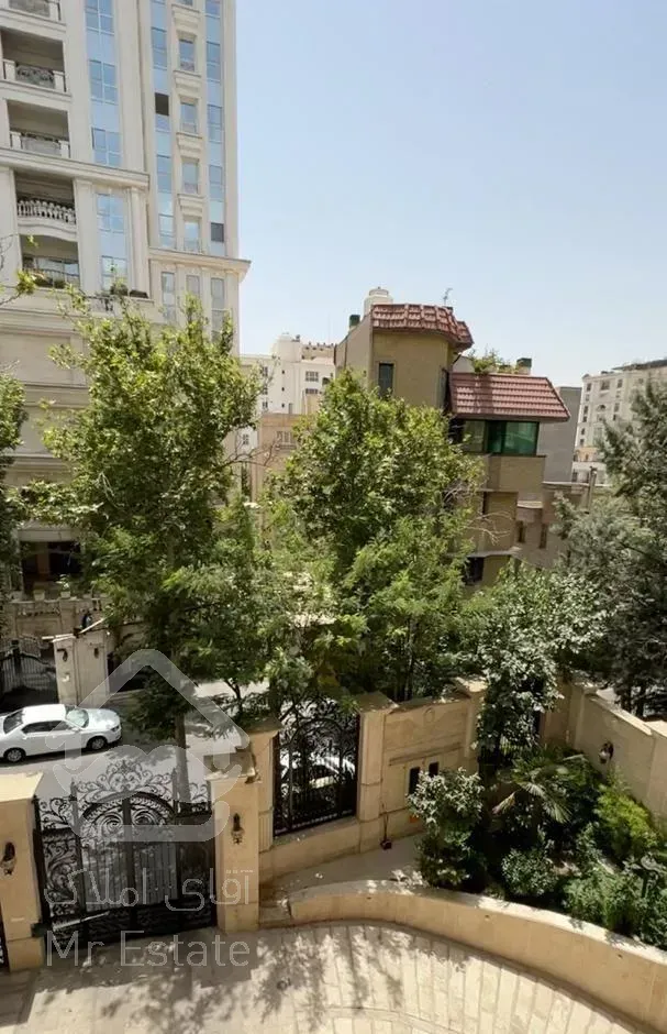 فروش  آپارتمان۱۰۰ متری۲ خوابه در نیاوران. عمار