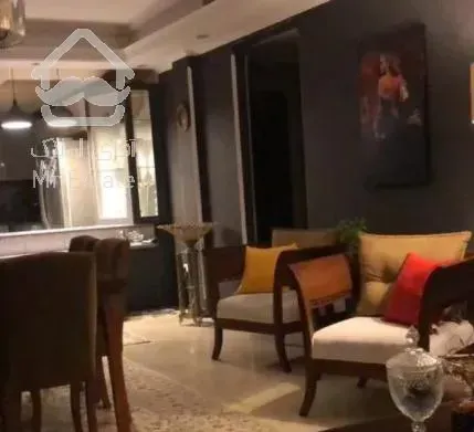 آپارتمان ۹۳ متری در کریمی