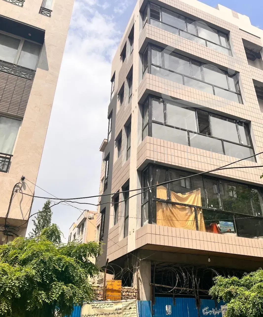 ۵۰ متر تکواحد نوساز