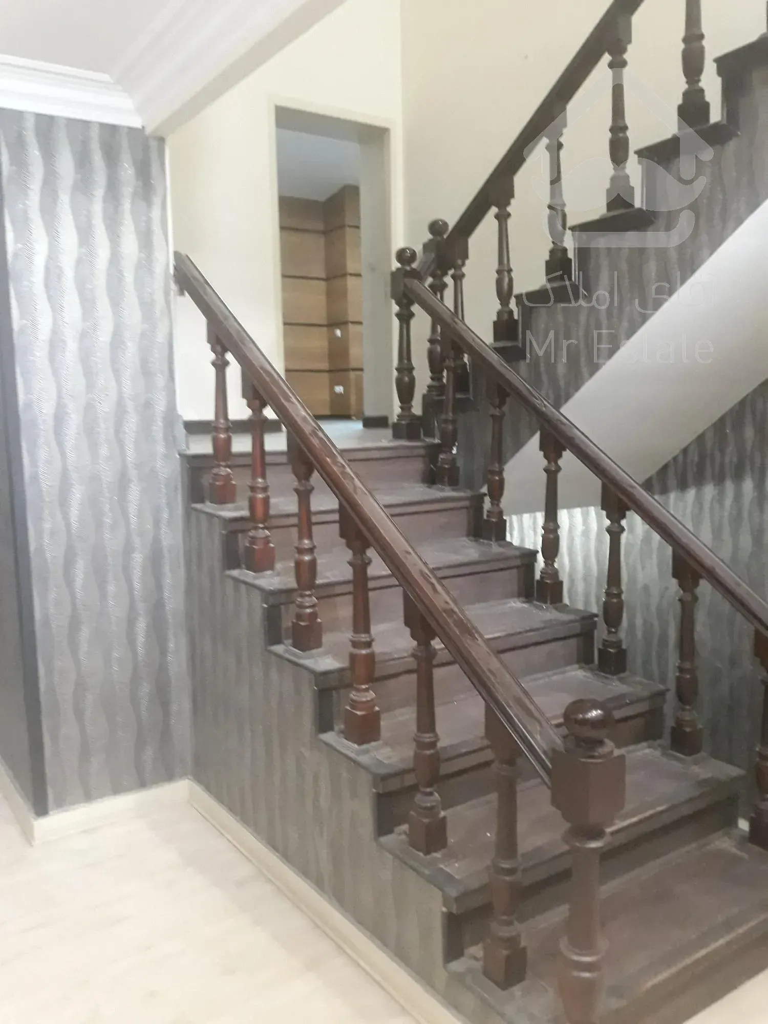 ۹۰۰ متر - شهرک غرب - ویلایی دوبلکس - فول مشاعات - دربست