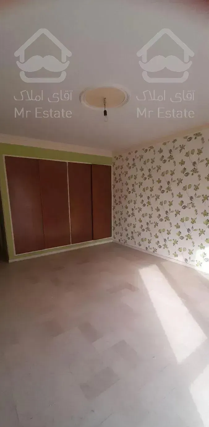 ۲۱۵ متر / ۳خواب / فول امکانات      (  تکواحدی  )