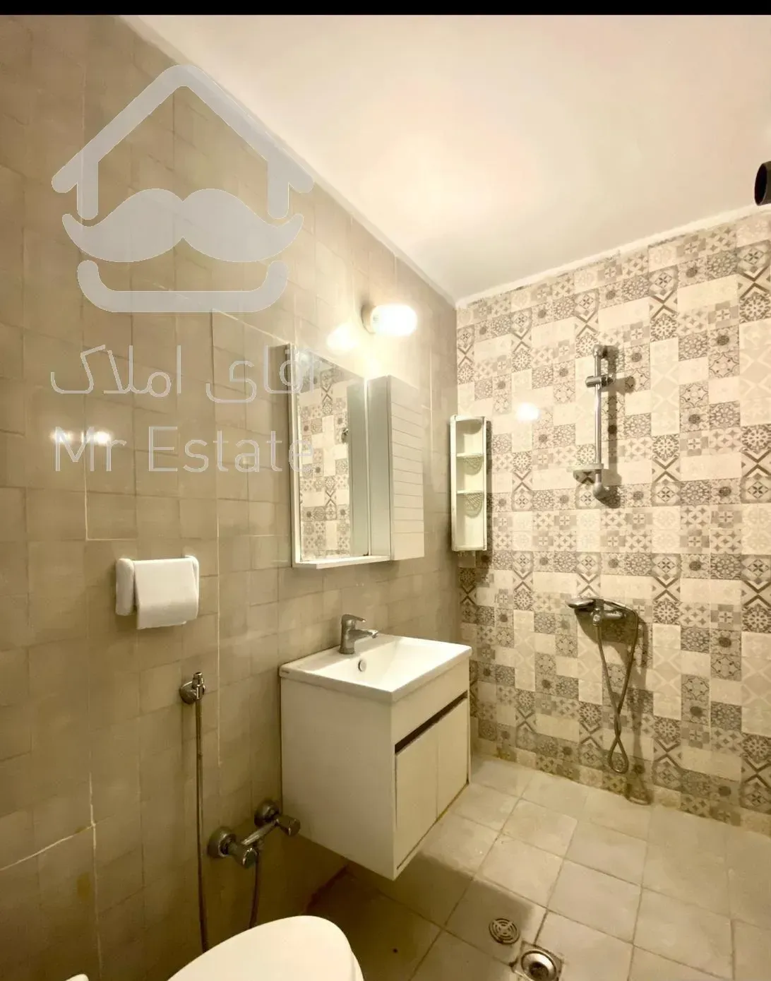 شهرک غرب140متر3خوابه درختی