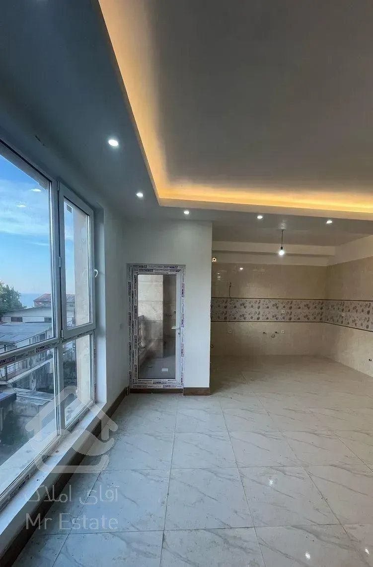 85 متری نوساز /  وام دار / ساحلی