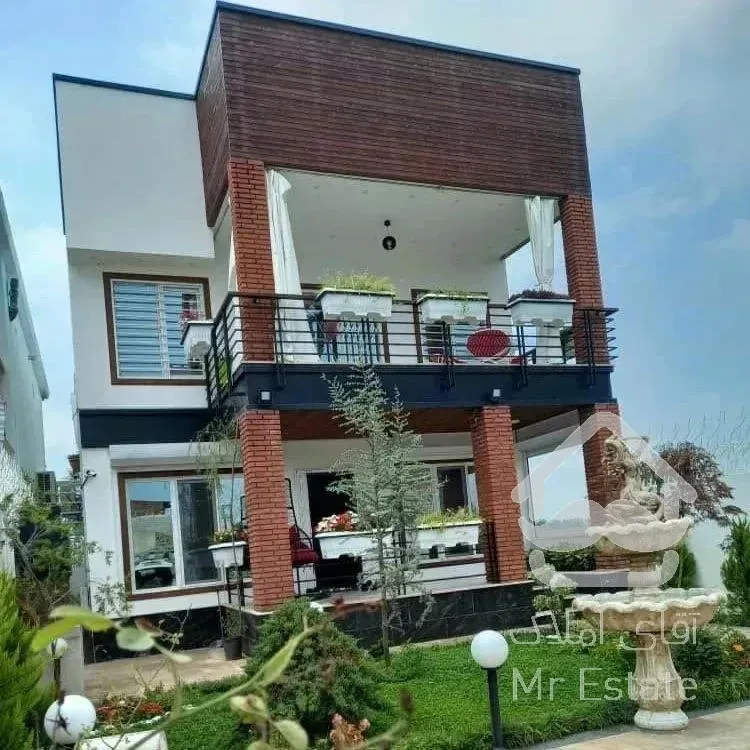 خرید ویلای استخردار نور
