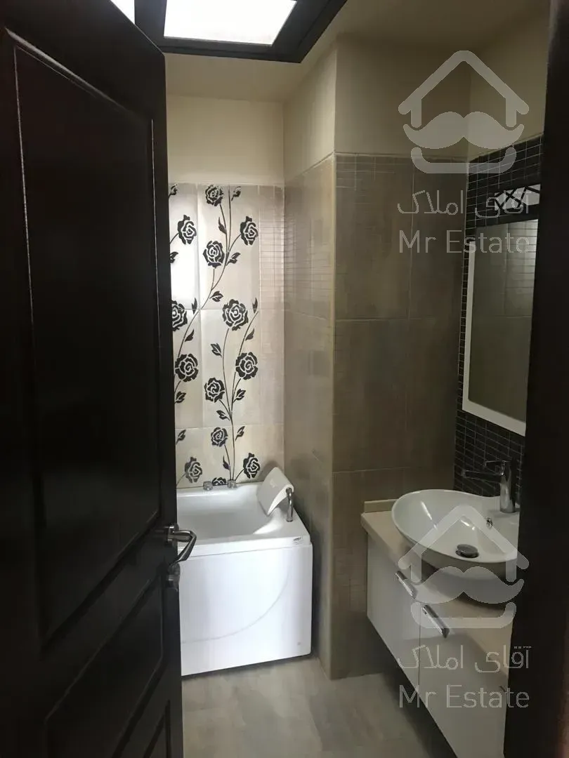 آپارتمان ۲۰۰متر اجودانیه ۳خواب تراس نورگیر ویوابدی