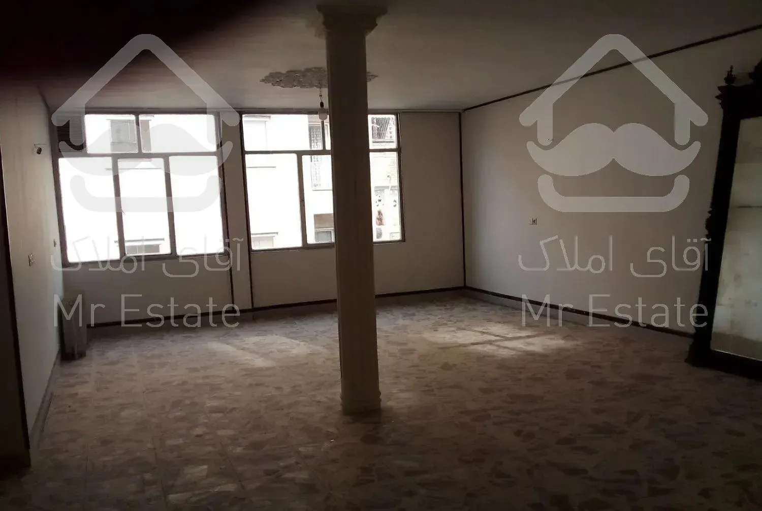 ۱۸۵متر ۴خواب طبقه سوم سندی با پارکینگ