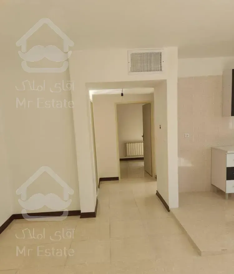 ۸۷ متر دو خواب    فاصله تا مترو ۴۰۰ متر