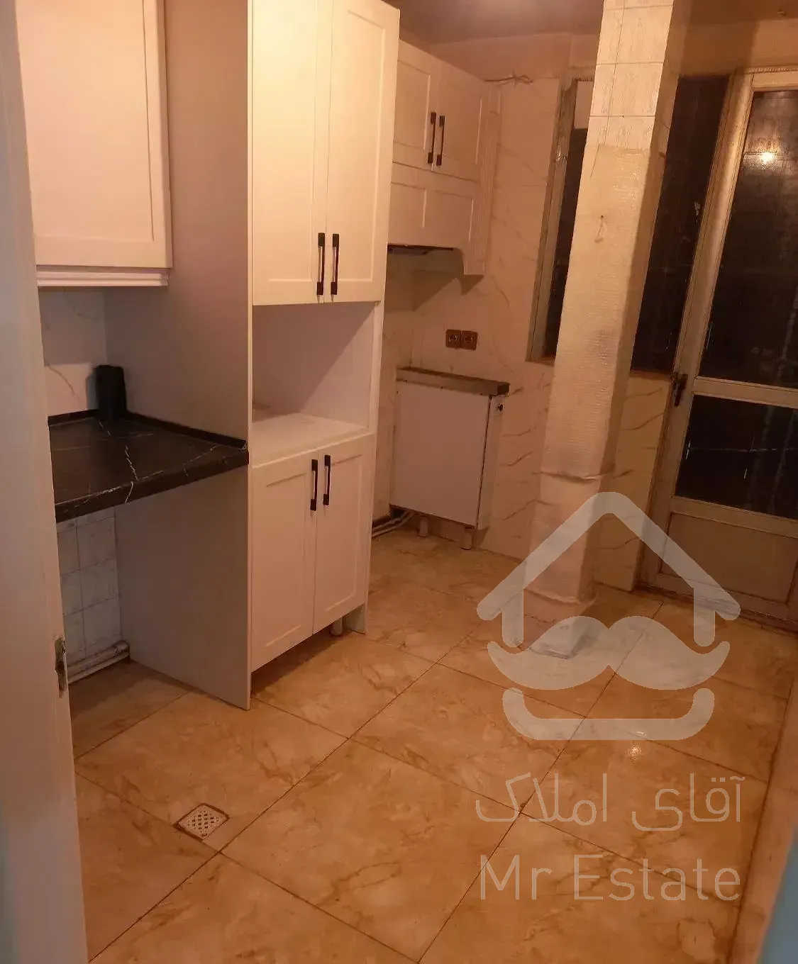 ۵۰ متر یکخوابه، وام دار بر اصلی خیابان بازسازی شده