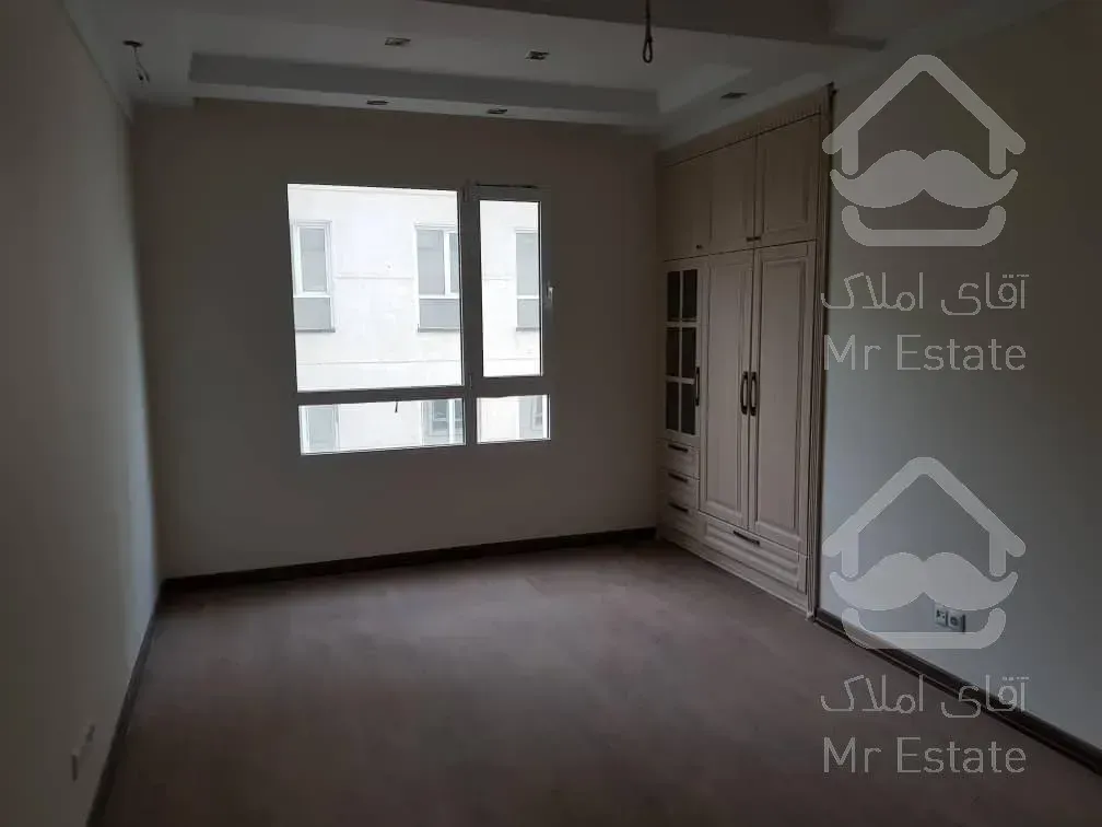 رهن و اجاره آپارتمان ۲۲۰ متری ۳ خوابه فرمانیه