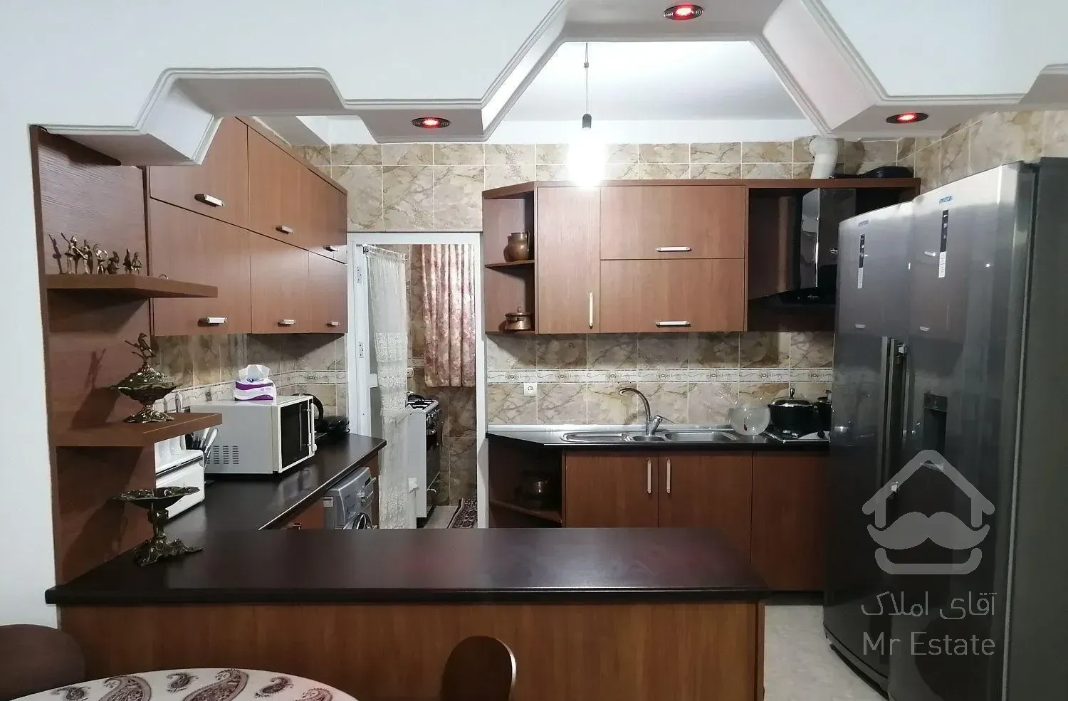 آپارتمان 2 خواب 110 متر خ معلم28