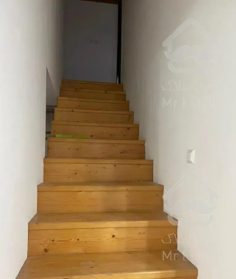 دوبلکس۱۰۰متر زمین ۲۲۰متر بر اصلی خیابان تالش قروق