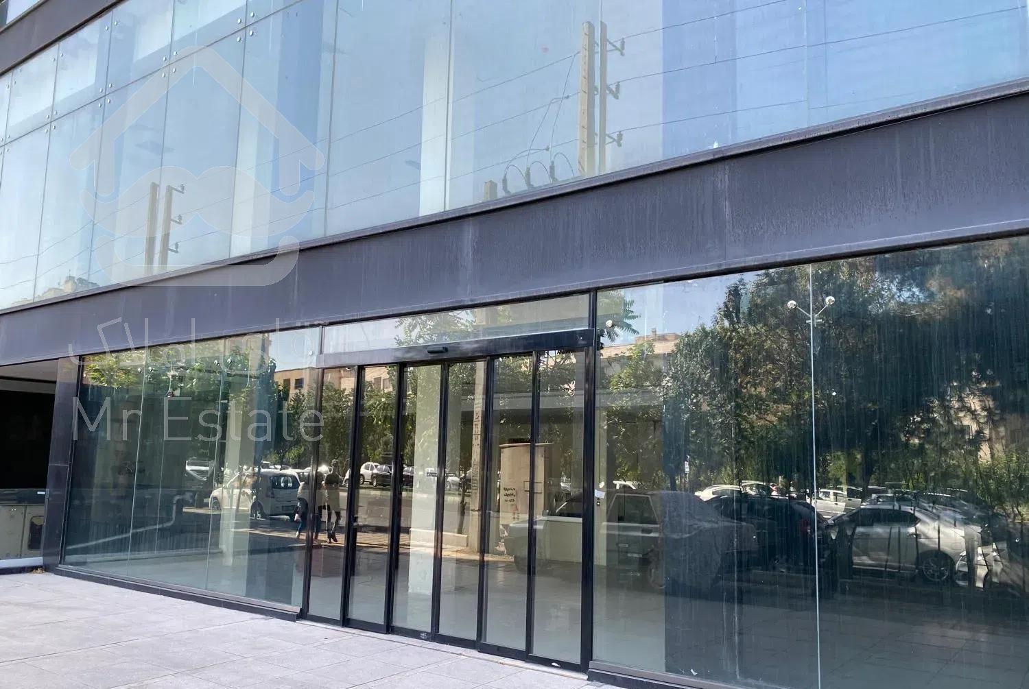 ۲۰۰ متر تجاری/بر اصلی/سعادت آباد/مناسب برندها