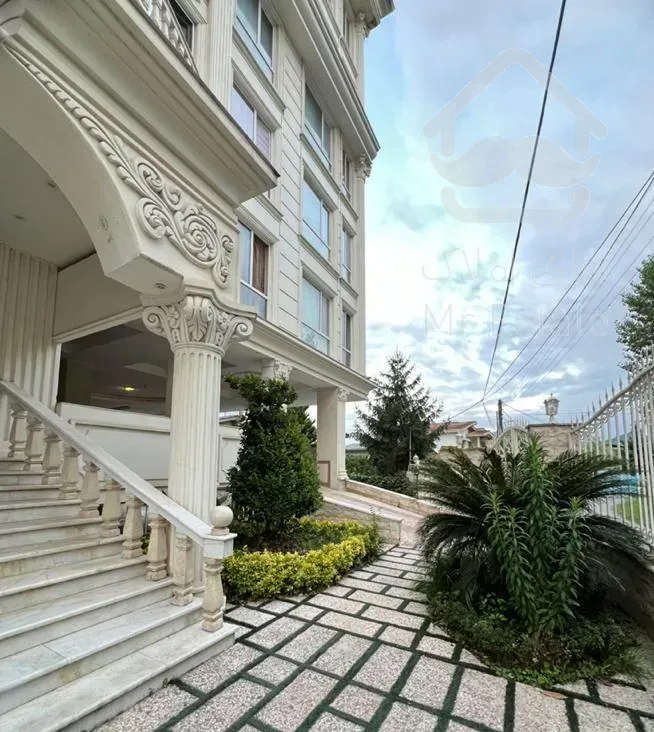 رهن/اجاره واحد ۲۰۰ متری طبقه ۴ (بِرند رامسر)