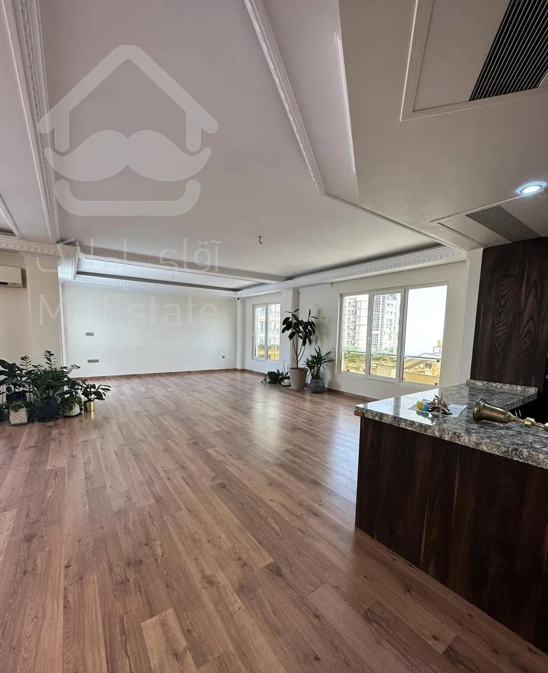 ۲۰۰ متر ولنجک *طبقه اخر *