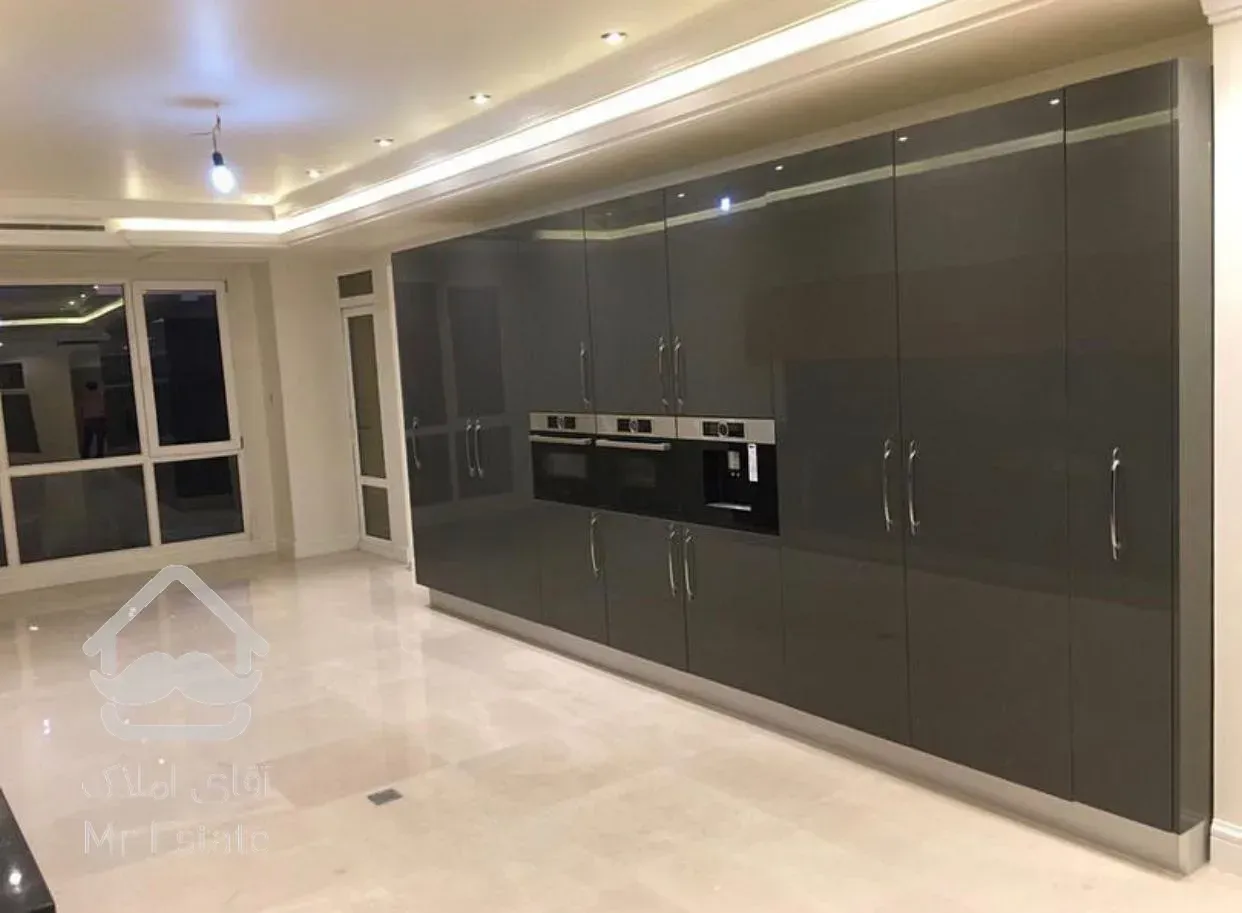 خرید و فروش آپارتمان مسکونی 275 متری فرمانیه مهماندوست