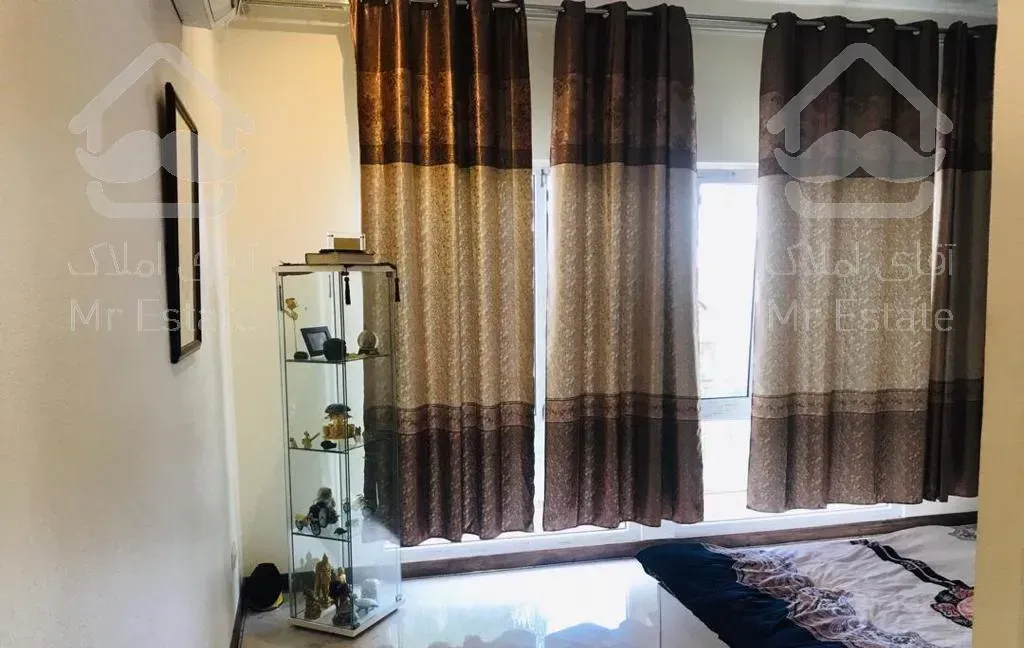 ویلا  3 خواب      لب   دریا