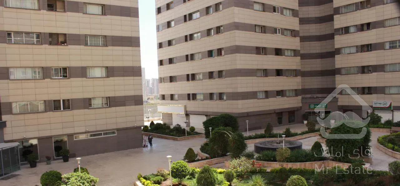 ۹۳ متر/برج ارکیده  پامچال/دو خواب/دریاچه چیتگر